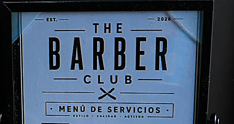 Encabezado del menú enmarcado de la barbería: Est. 2026, The Barber Club, Menú de servicios
